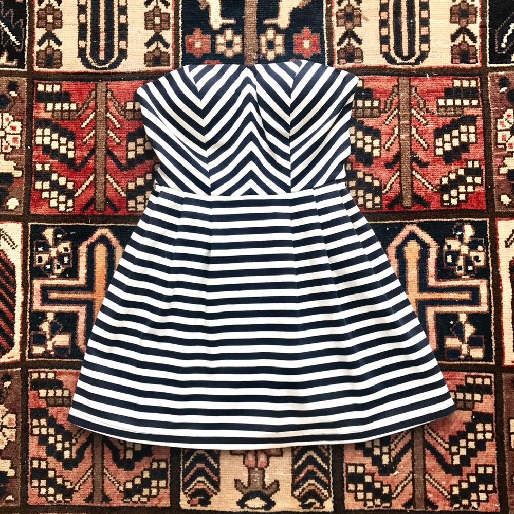 Forever 21 Navy and White Strapless Striped Mini Dress